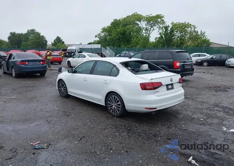 2016 Volkswagen Jetta 1.8T Sport из США, поврежденный, VIN 3VWD17AJ8GM408622